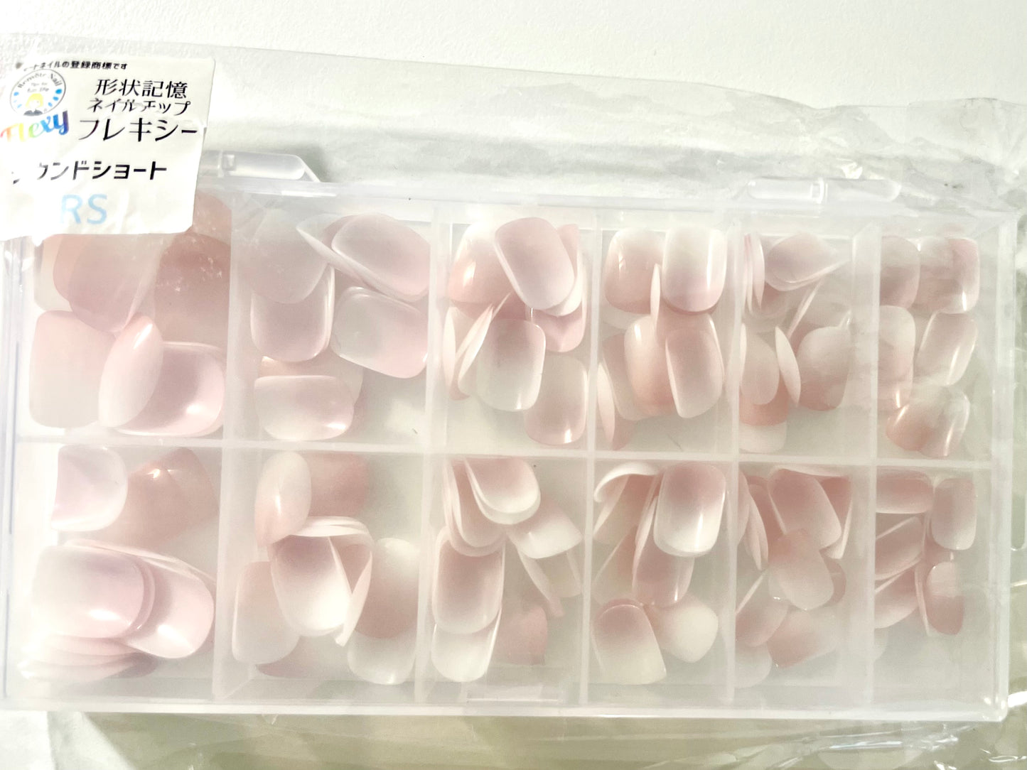 168枚 ケース入 形状記憶ネイルチップ 白桃グラデーションの仕込み済《時短のFlexyフレキシー》